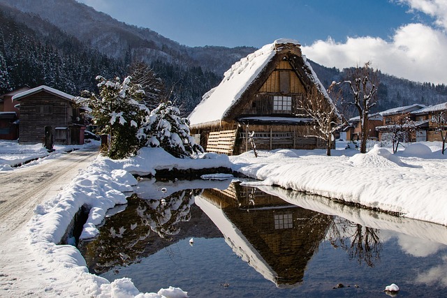Snow-covered gassho-zukuri farmhouse in Shirakawa-go Japan
