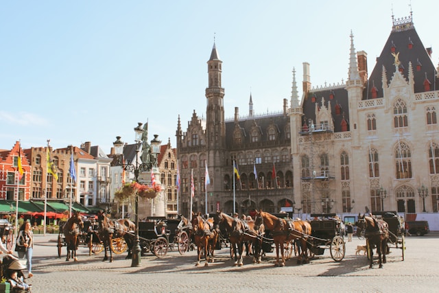 Horse drawn carriage on the Markt square