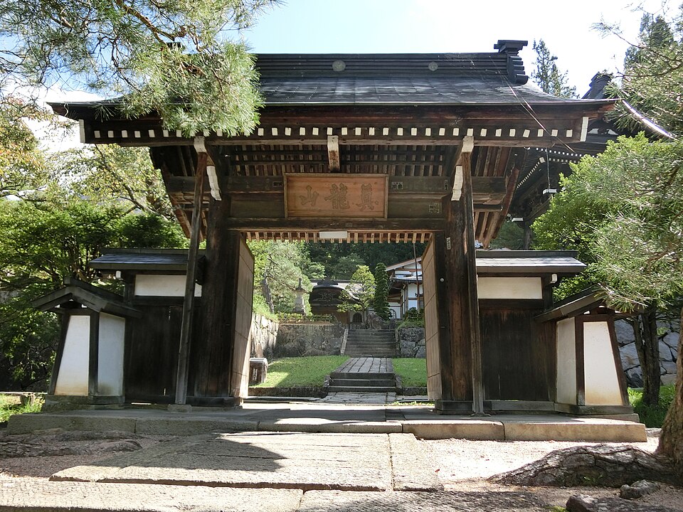 Wooden temple gate at Soyu-ji in Takayama