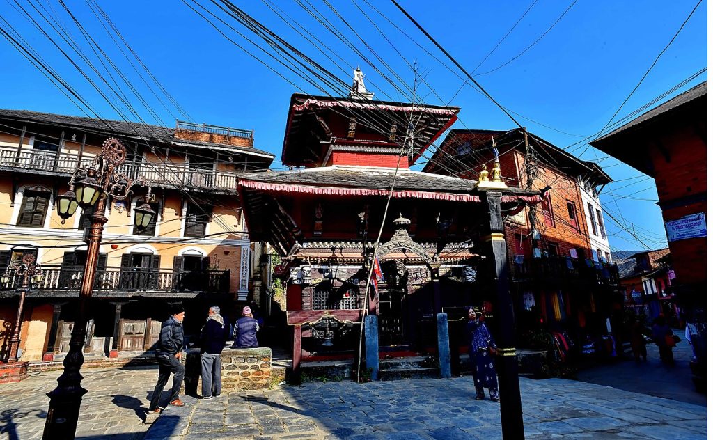 The car-free main bazaar with a pagoda temple and Newar houses