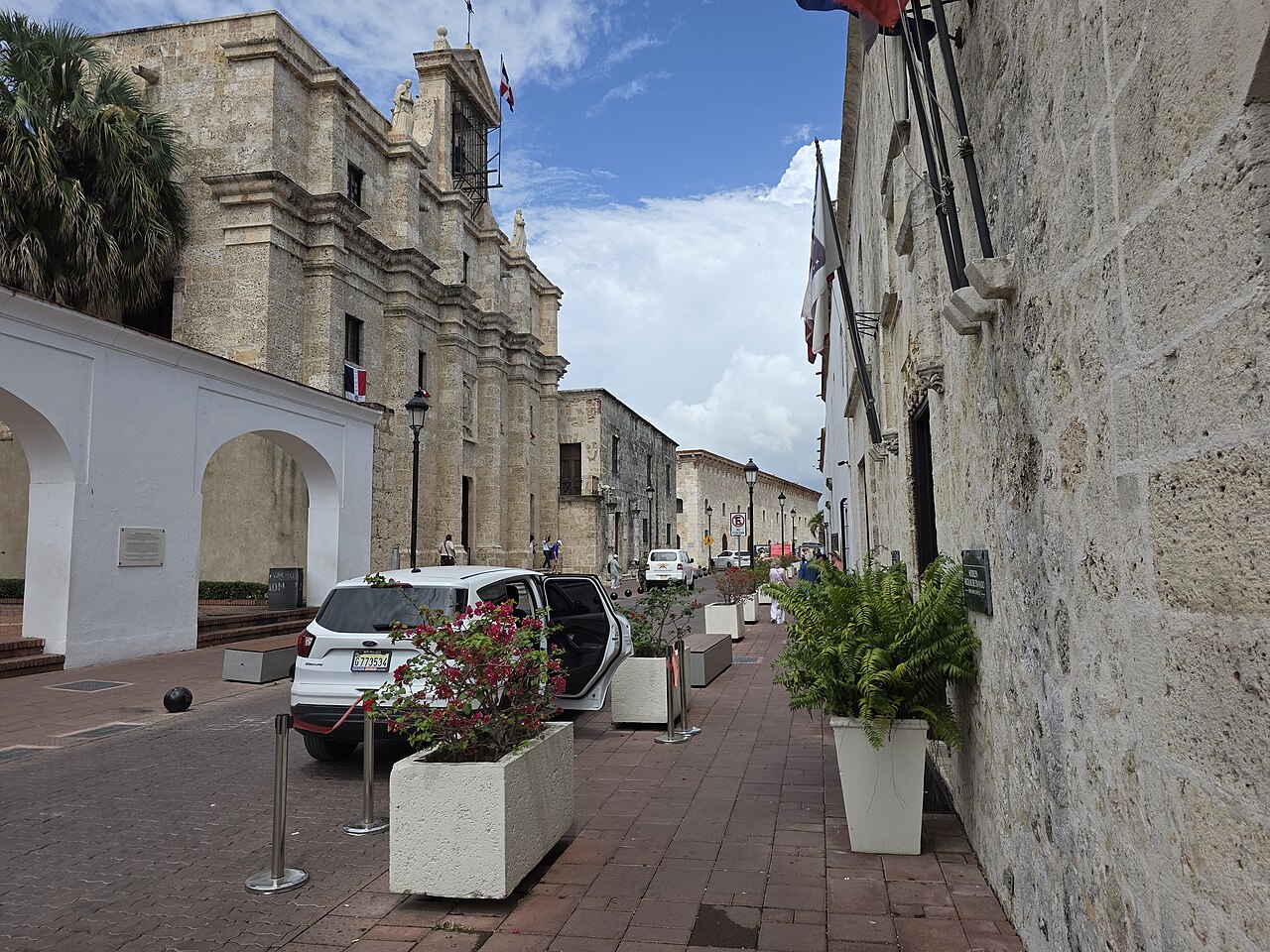 Cobbled Calle Las Damas lined with colonial stone buildings in the Zona Colonial Santo Domingo