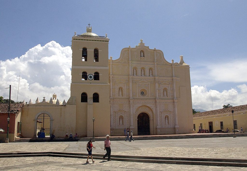 The cathedral and central plaza of Comayagua
