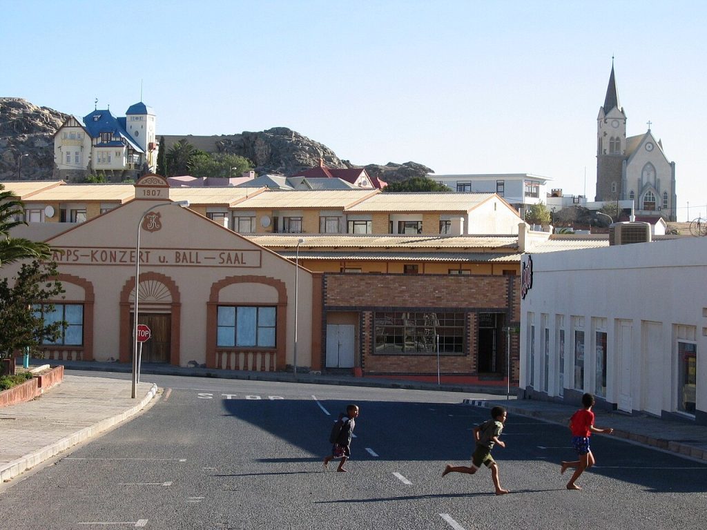 Colonial-era buildings with the church and Goerke Haus behind