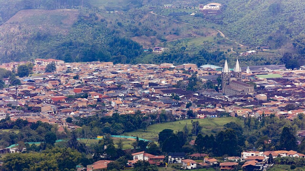 Jardín Colombia town spread across a green valley in the Andes