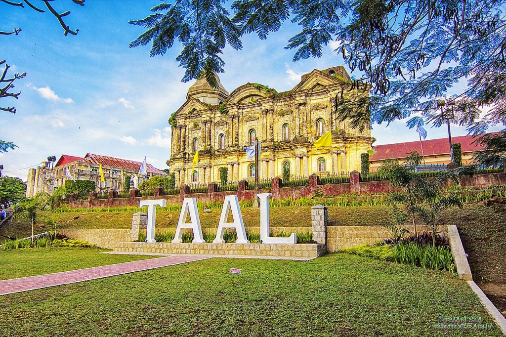 Taal Batangas basilica with the town sign in front