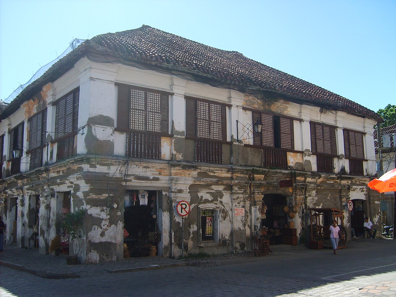 Cobblestone Calle Crisologo lined with Spanish colonial houses in Vigan Philippines