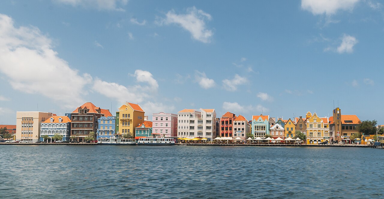 Willemstad Curaçao: The Complete Guide to the Colorful Caribbean Capital